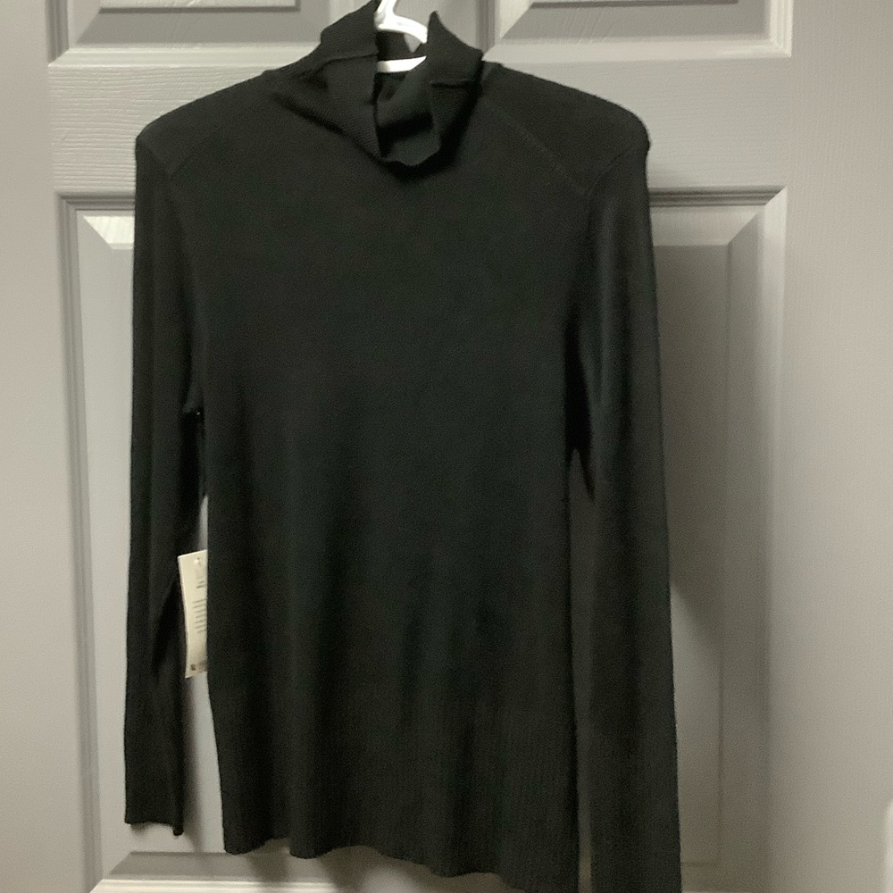 Cleo Elegant Black Long Sleeve Tee